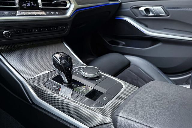 BMW寶馬 320I M SPORT  第8張相片