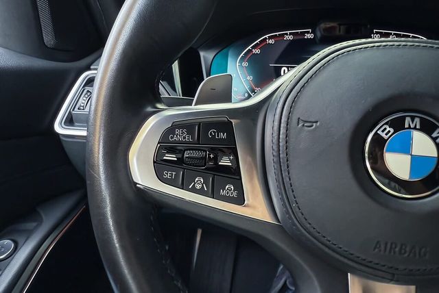 BMW寶馬 320I M SPORT  第9張相片