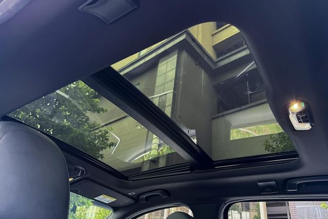 BMW寶馬 320I M SPORT  第11張相片