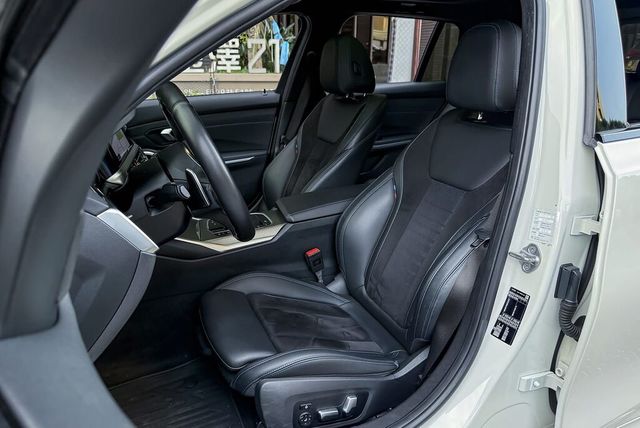 BMW寶馬 320I M SPORT  第12張相片