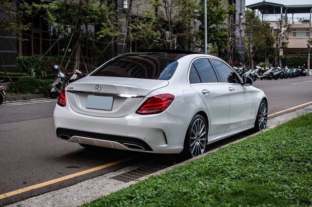 M-BENZ賓士 C300  第2張相片