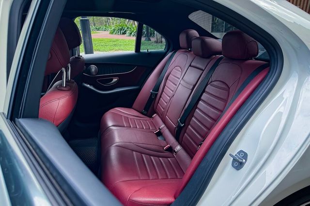 M-BENZ賓士 C300  第13張相片