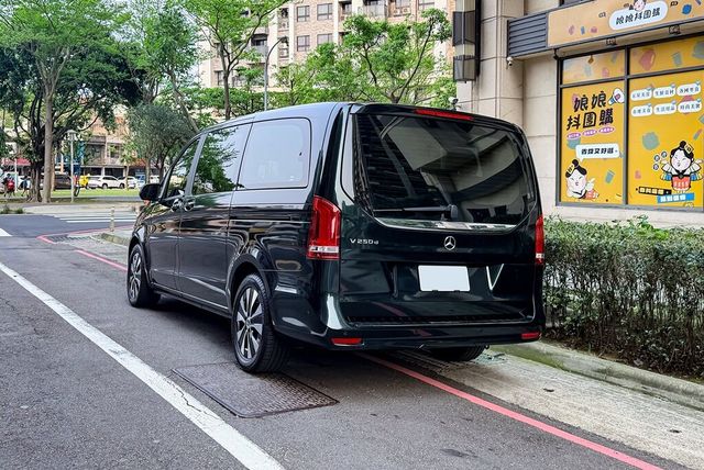 M-BENZ賓士 V250 D  第2張相片