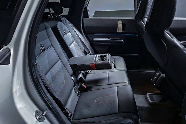 MINI迷你 COUNTRYMAN JCW  第14張相片