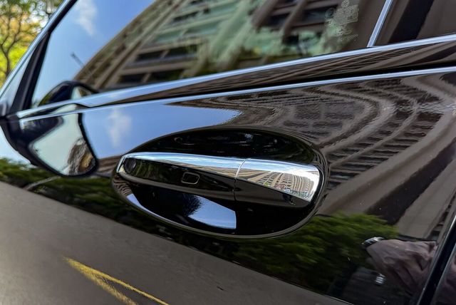 M-BENZ賓士 GLC300  第5張相片