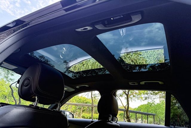 M-BENZ賓士 GLC300  第13張相片