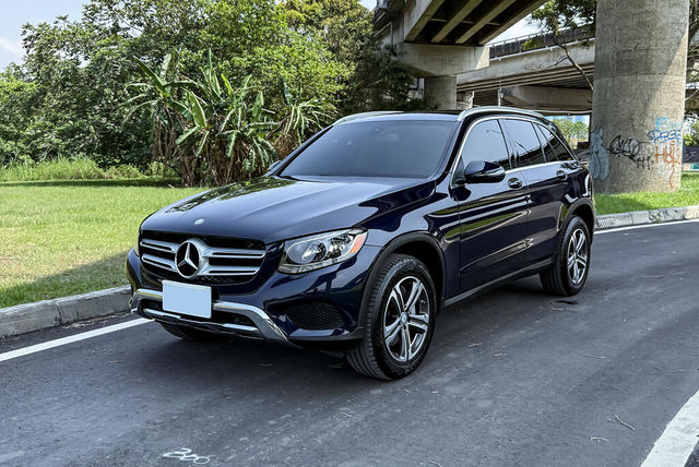 M-BENZ賓士 GLC300  第1張相片