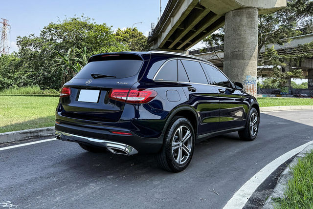 M-BENZ賓士 GLC300  第2張相片