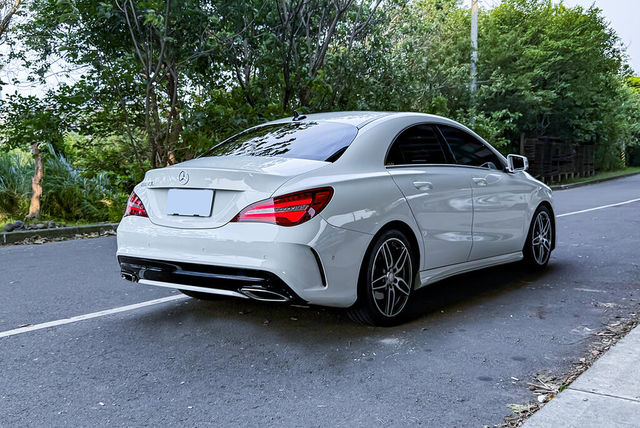 M-BENZ賓士 CLA250  第2張相片