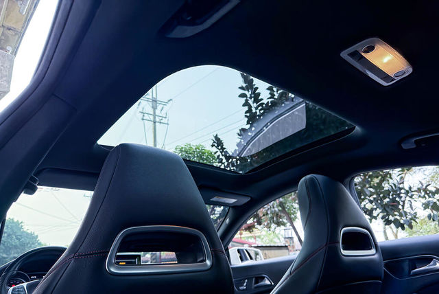 M-BENZ賓士 CLA250  第10張相片