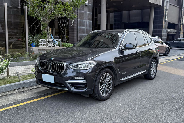 BMW寶馬 X3  第1張相片