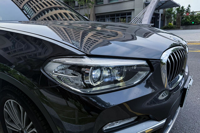 BMW寶馬 X3  第3張相片