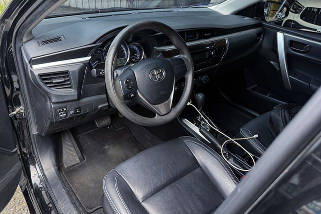 TOYOTA豐田 ALTIS  第3張相片