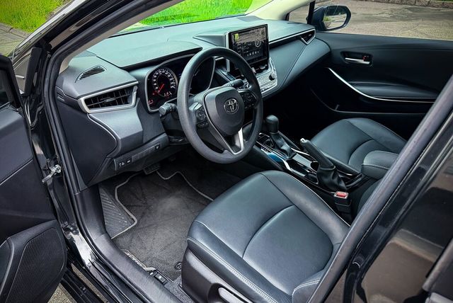 TOYOTA豐田 ALTIS  第3張相片