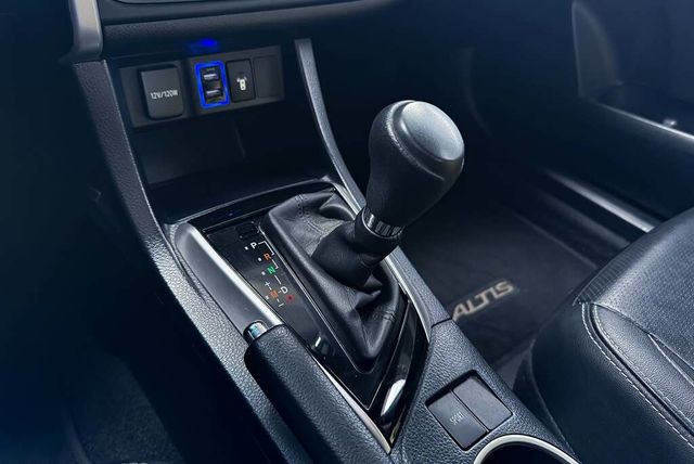 TOYOTA豐田 ALTIS  第11張相片