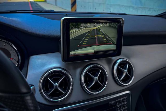 M-BENZ賓士 CLA250  第6張相片