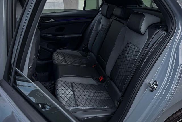 VOLKSWAGEN福斯 GOLF  第15張相片