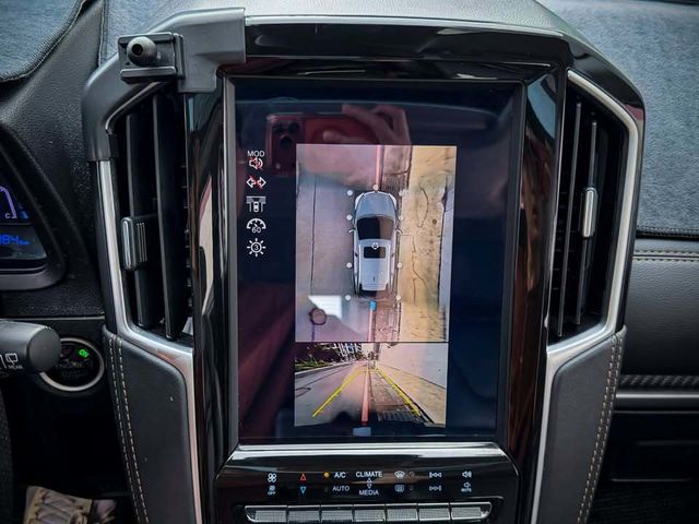 LUXGEN納智捷 U6 TURBO  第7張相片