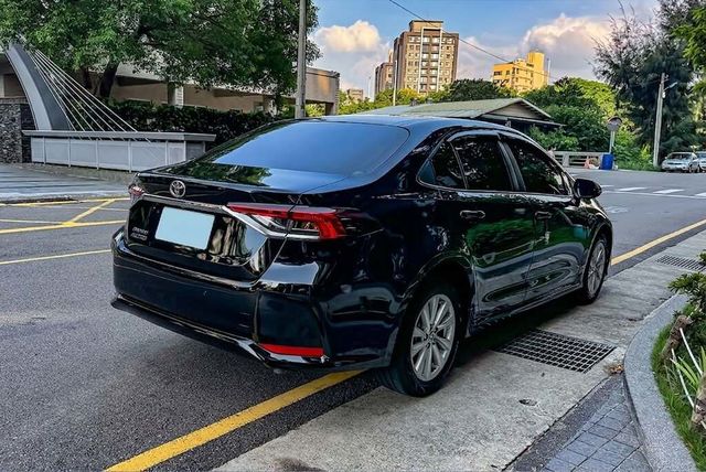 TOYOTA豐田 ALTIS  第2張相片