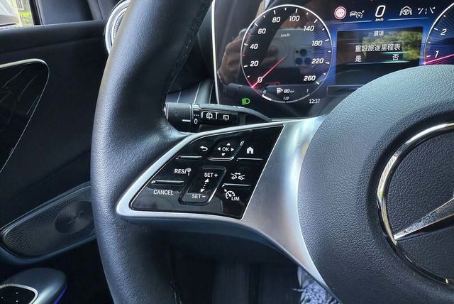 M-BENZ賓士 GLC200  第10張相片