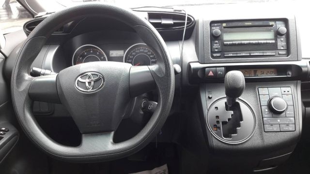TOYOTA豐田 WISH  第7張相片