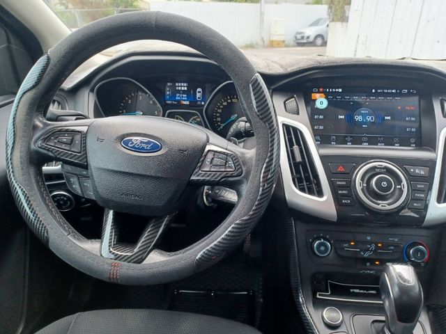FORD福特 FOCUS  第8張相片