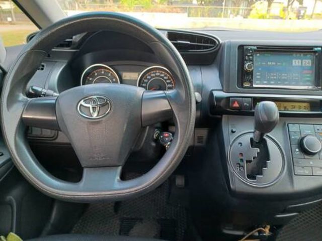 TOYOTA豐田 WISH  第8張相片