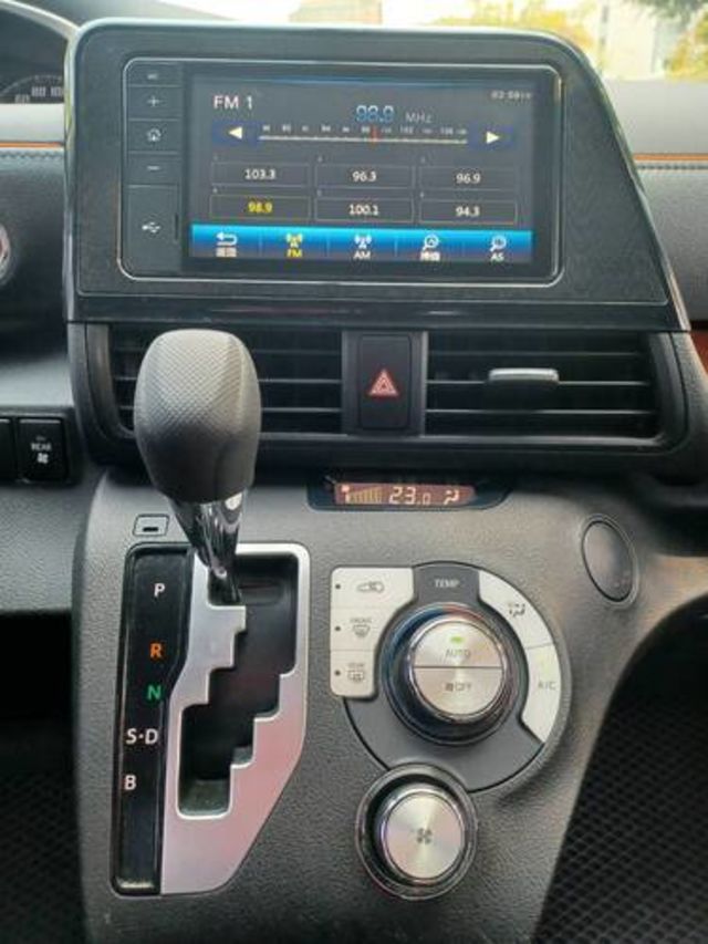 TOYOTA豐田 SIENTA  第6張相片
