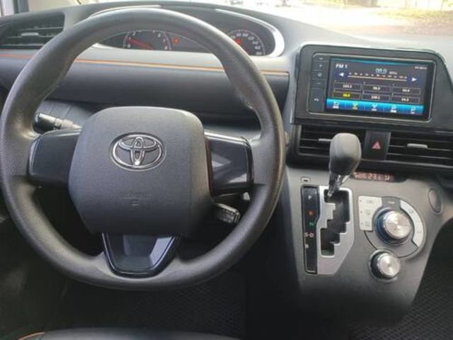 TOYOTA豐田 SIENTA  第12張相片