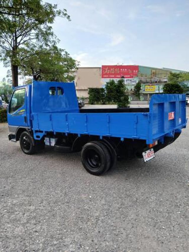 MITSUBISHI三菱 CANTER  第5張相片
