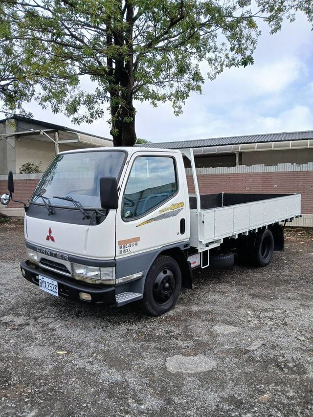 MITSUBISHI三菱 CANTER  第2張相片