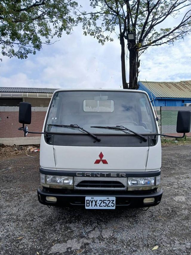 MITSUBISHI三菱 CANTER  第6張相片