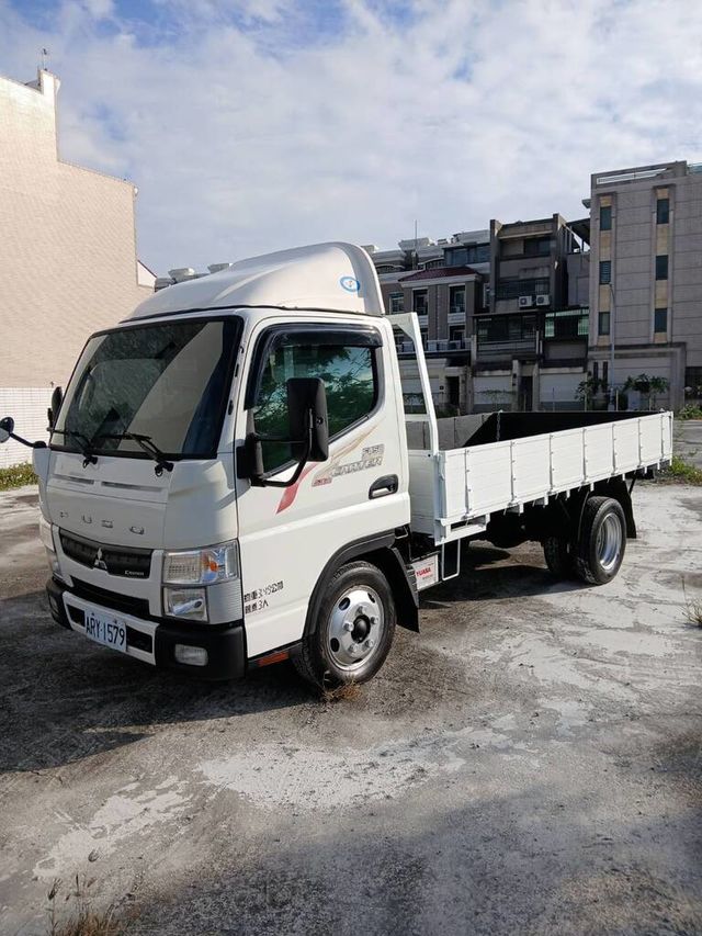 MITSUBISHI三菱 CANTER  第2張相片