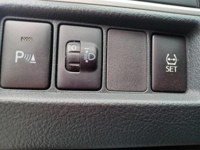 TOYOTA豐田 CAMRY  第8張相片
