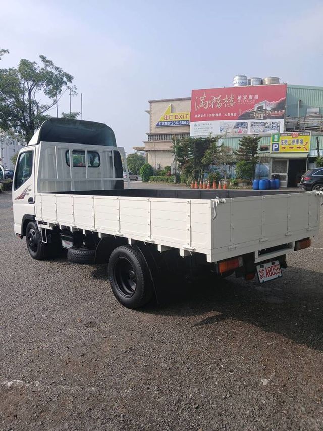 MITSUBISHI三菱 CANTER  第11張相片