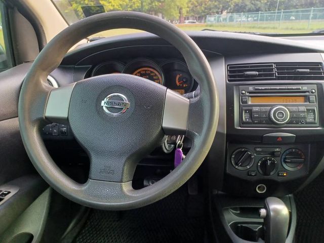 NISSAN日產 LIVINA  第8張相片