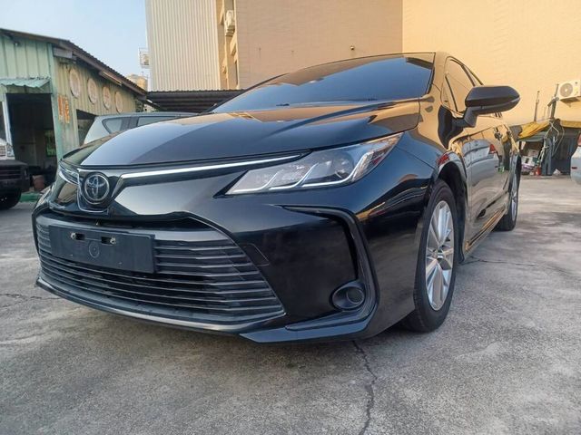 TOYOTA豐田 ALTIS  第1張相片