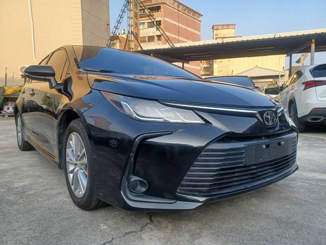 TOYOTA豐田 ALTIS  第2張相片