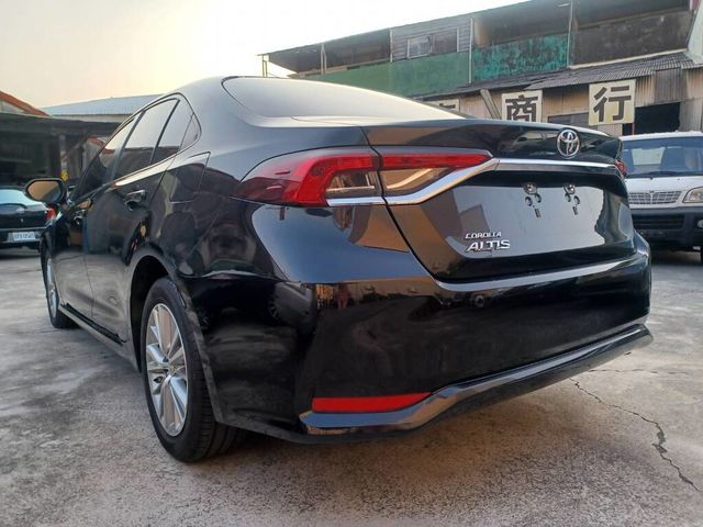TOYOTA豐田 ALTIS  第4張相片