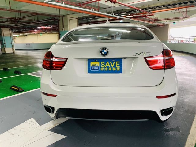 BMW X6 40D  第5張相片
