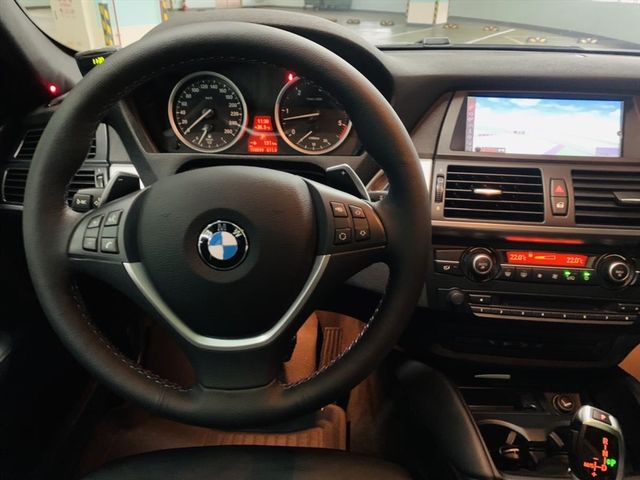 BMW X6 40D  第14張相片