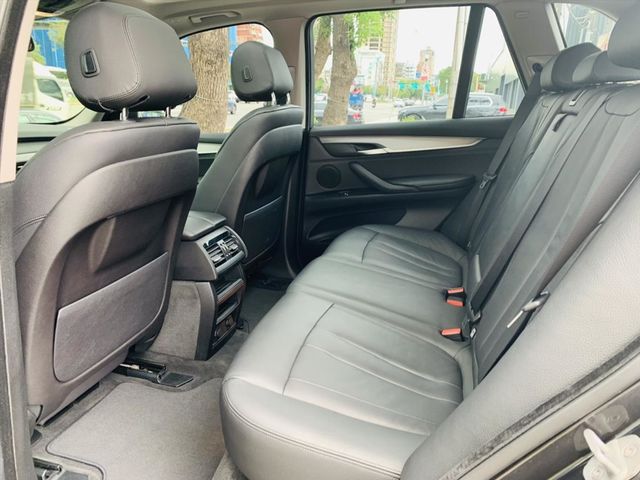 BMW X5 25D  第8張相片