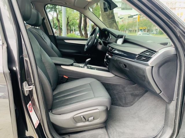 BMW X5 25D  第16張相片