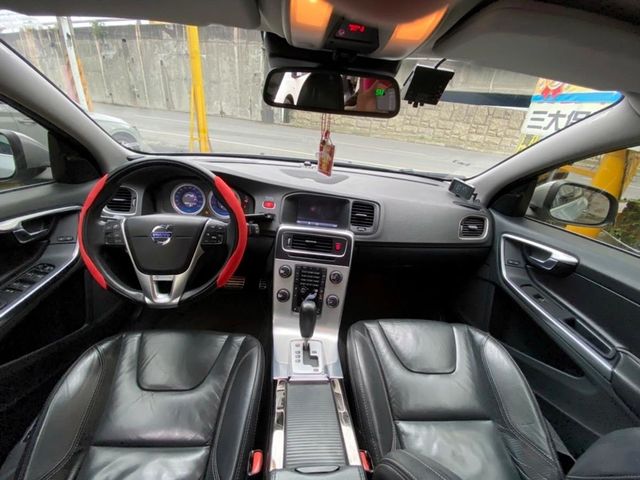 2011 VOLVO V60  第15張相片