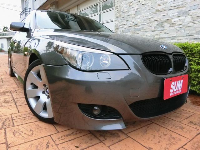 BMW 5系最高CP值 正07年出廠高性能530 時尚灰M5式樣 現場2部530可選  第2張相片