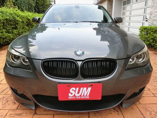 BMW 5系最高CP值 正07年出廠高性能530 時尚灰M5式樣 現場2部530可選  第3張相片