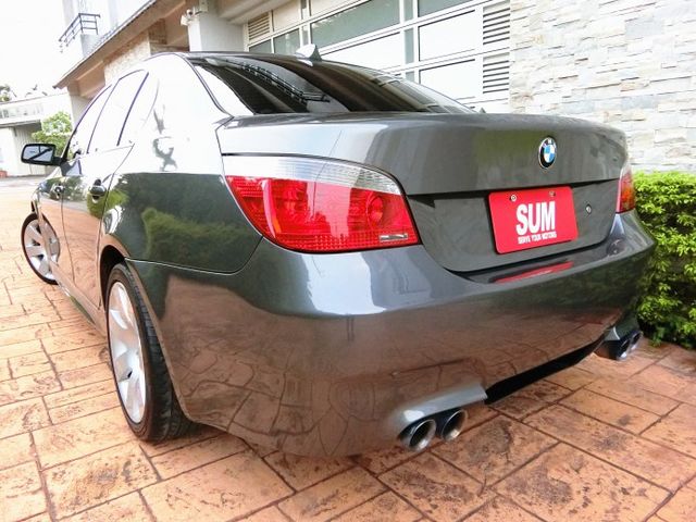BMW 5系最高CP值 正07年出廠高性能530 時尚灰M5式樣 現場2部530可選  第7張相片