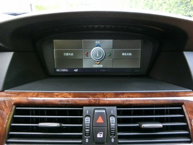 BMW 5系最高CP值 正07年出廠高性能530 時尚灰M5式樣 現場2部530可選  第17張相片