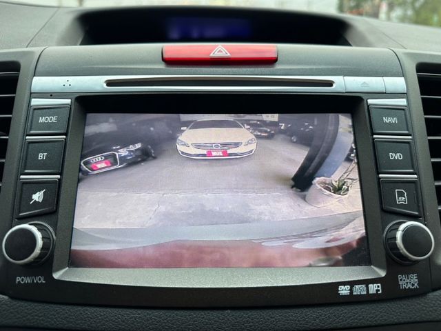 新入庫漂亮白色~14年出廠2.4省油稅高CP值性能休旅款(優質原版件認證車)  第19張相片