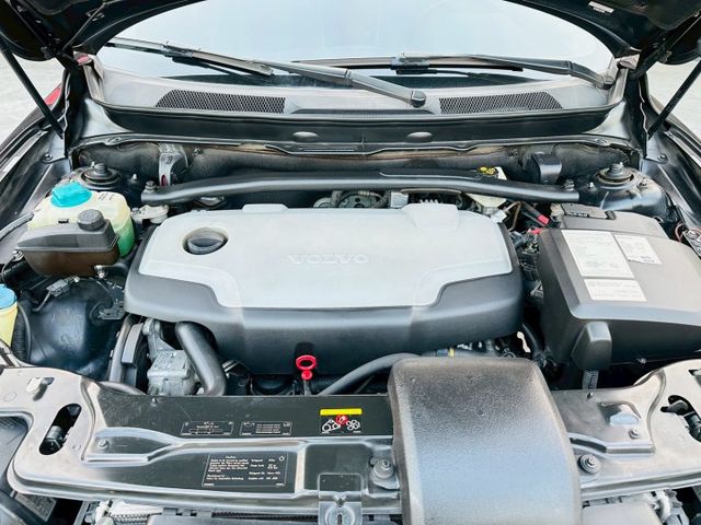近日入庫【專售XC90柴油】釋出極美總裁版D5優質原版件實車極美~德國坦克  第8張相片